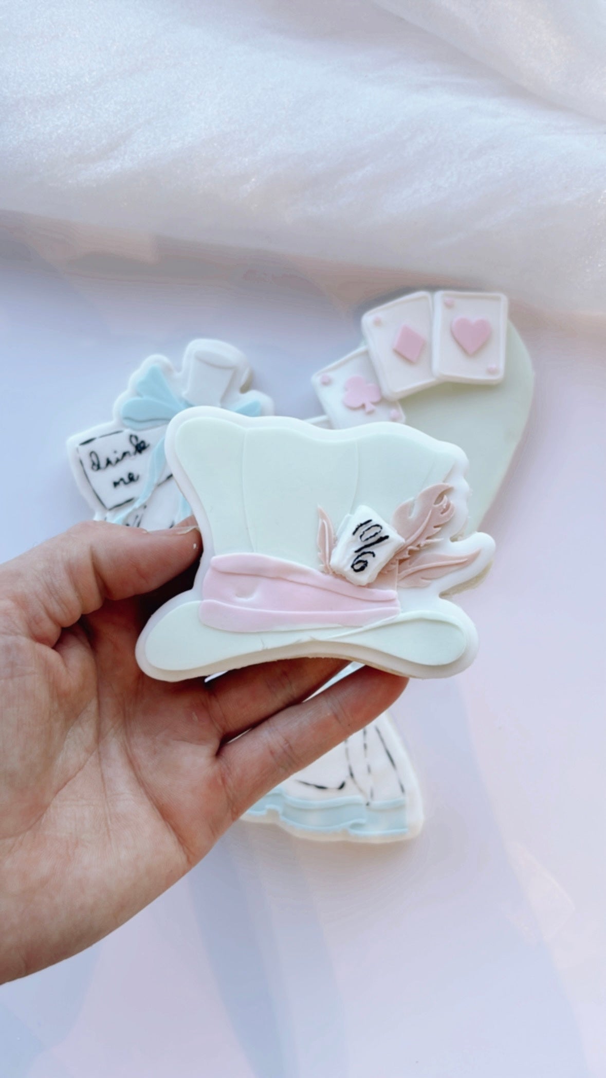Mad hatters hat debosser and cutter
