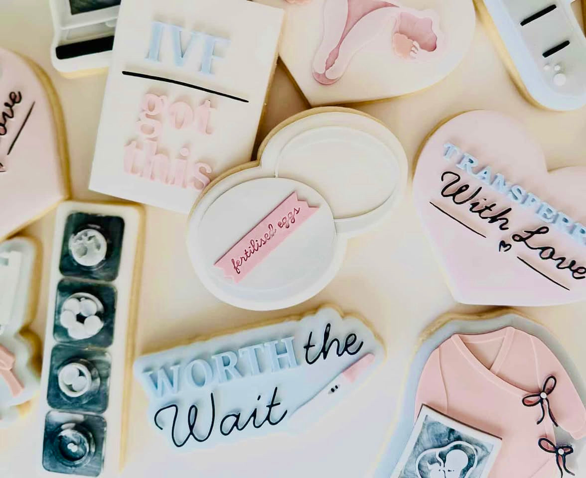 Petri Dish with “fertilised eggs” label stamp and cutter