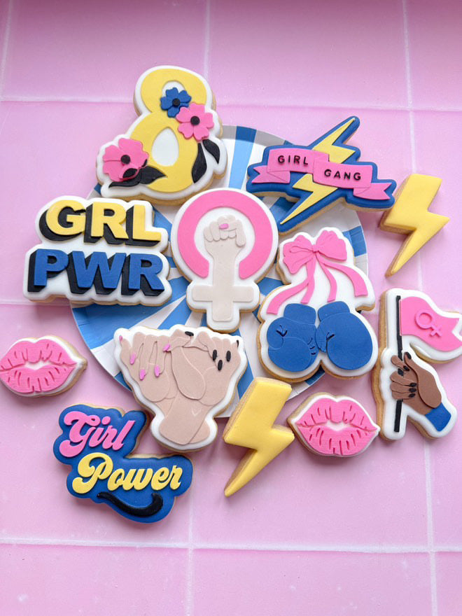 Girls boxing gloves with bow stamp and cutter