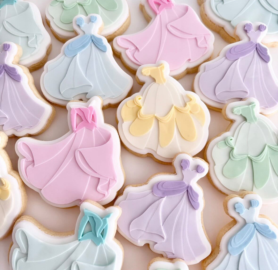 disney princess dress cookie cutters Princess Dress Set of 5 Cookies Cutters of Classic Princess Dresses