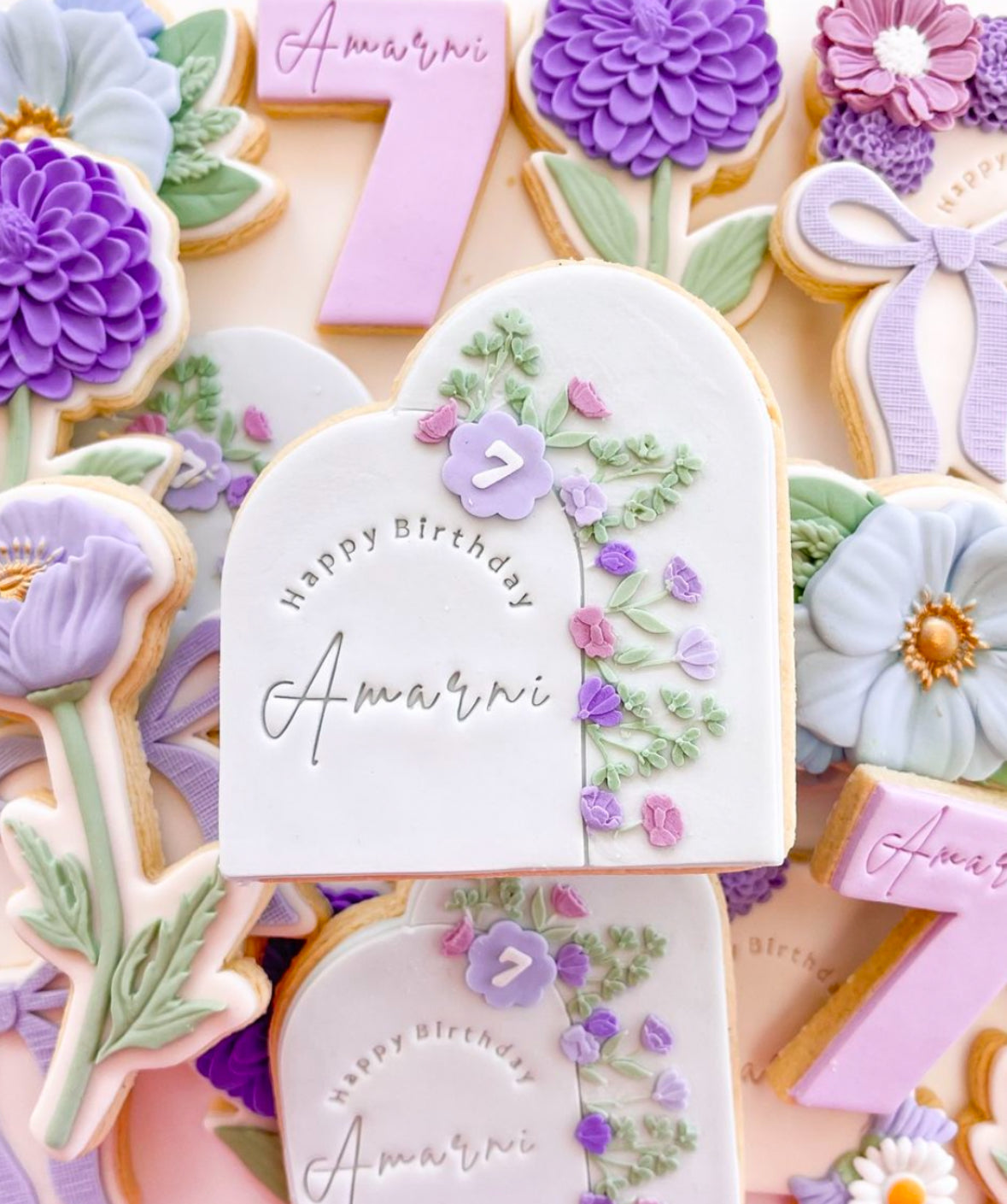 Floral double arch debosser and cutter