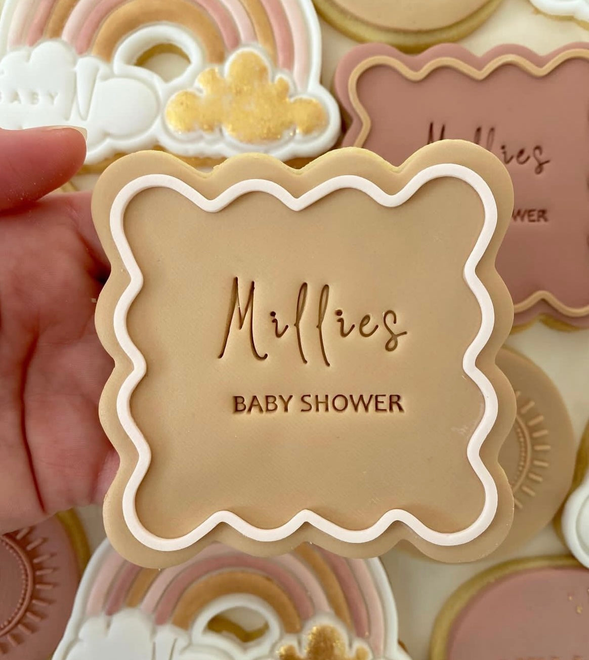 Square wavy border pop debosser