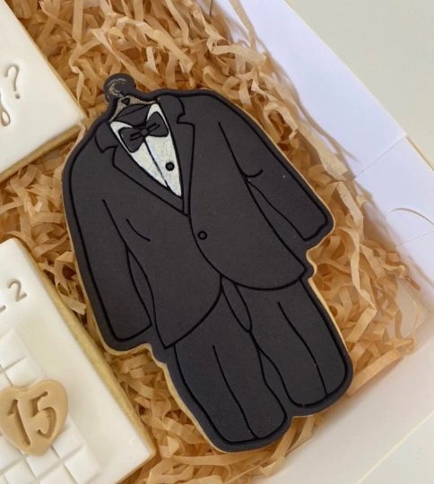 Suit/Page boy Embosser and Cutter