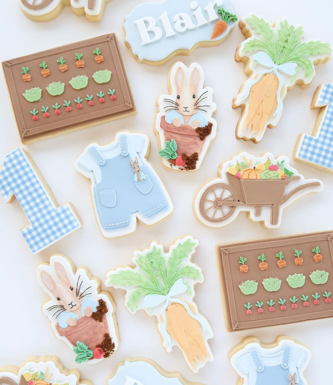 Bunnies & Rabbits Cookie Cutters & Stampsβ Boss Embossers