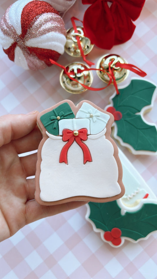 Simple Santa sack with presents stamp and cutter