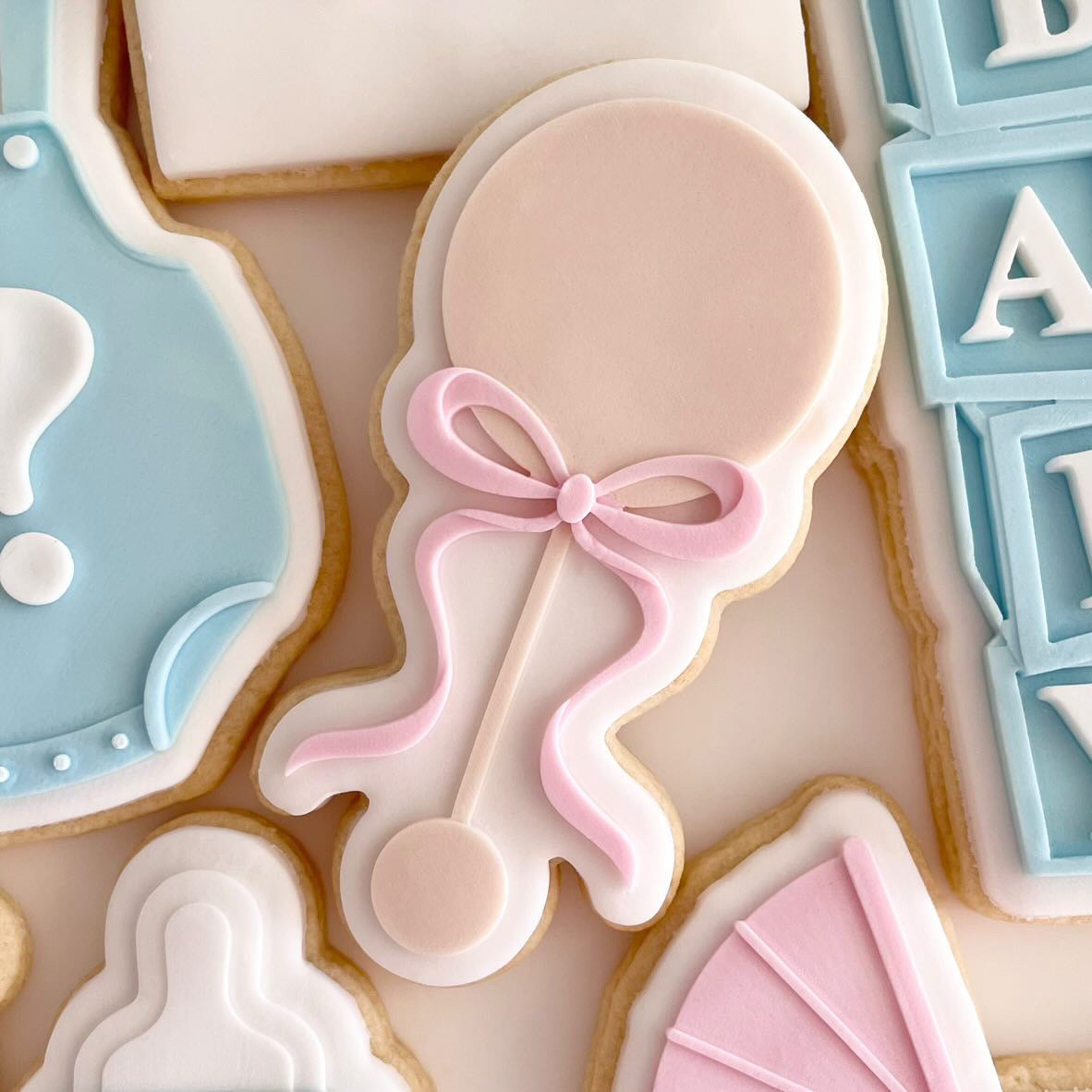 New rattle with dainty bow stamp & cutter