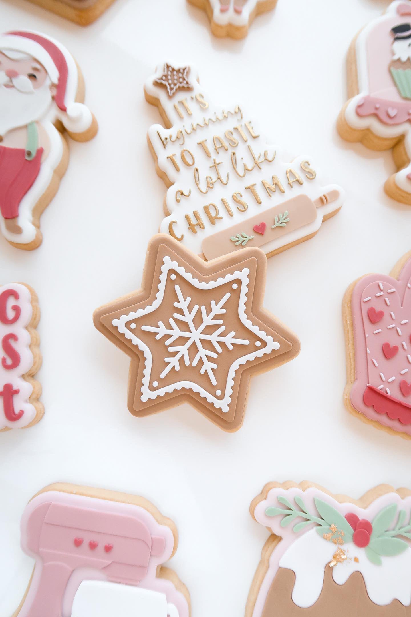 Gingerbread snowflake debosser and cutter– Boss Embossers