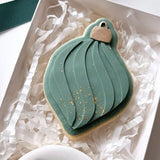 Simple Raised swirl bauble debosser stamp and cutter