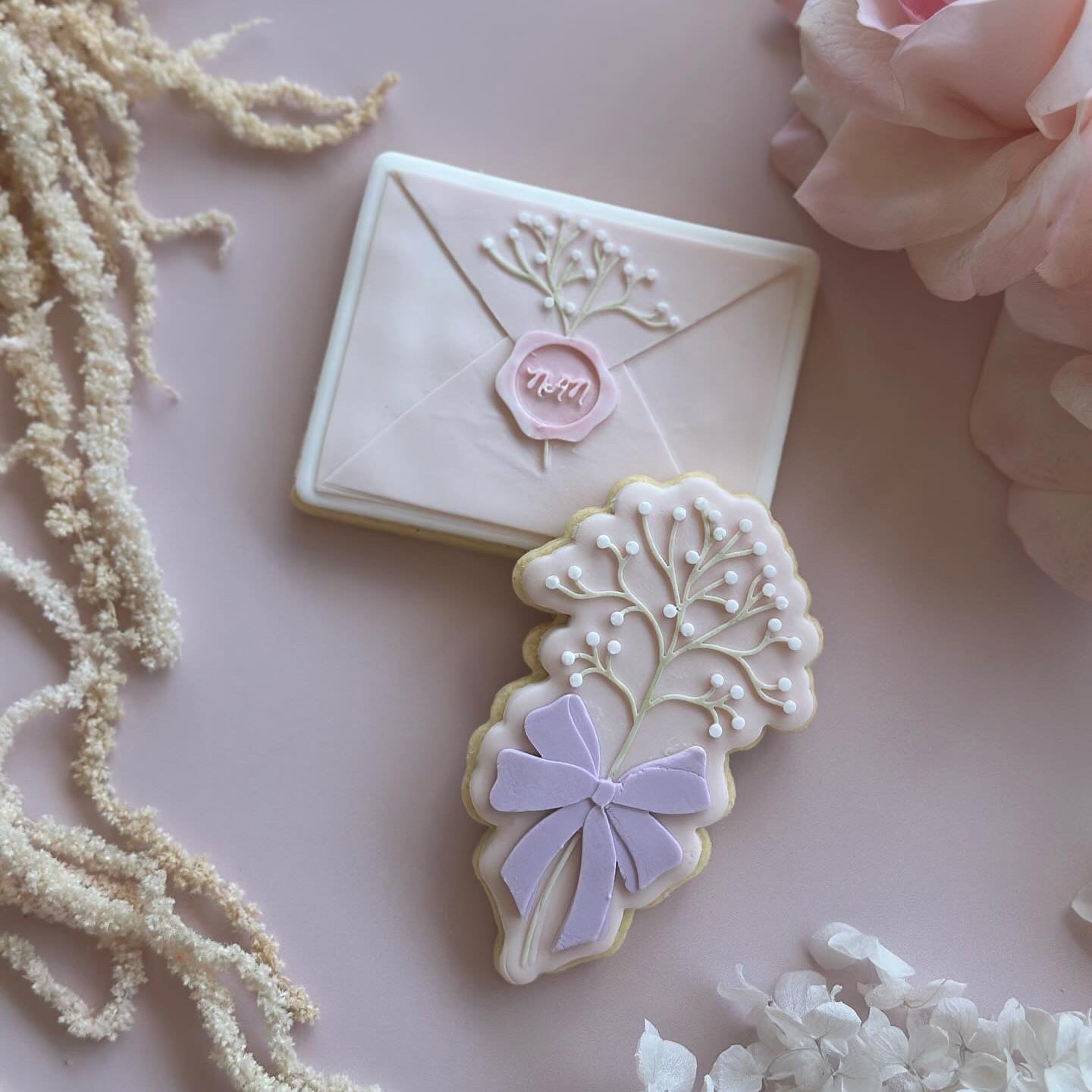 NAN- Elegant Mother’s Day letter/ envelope with baby’s breath and wax seal