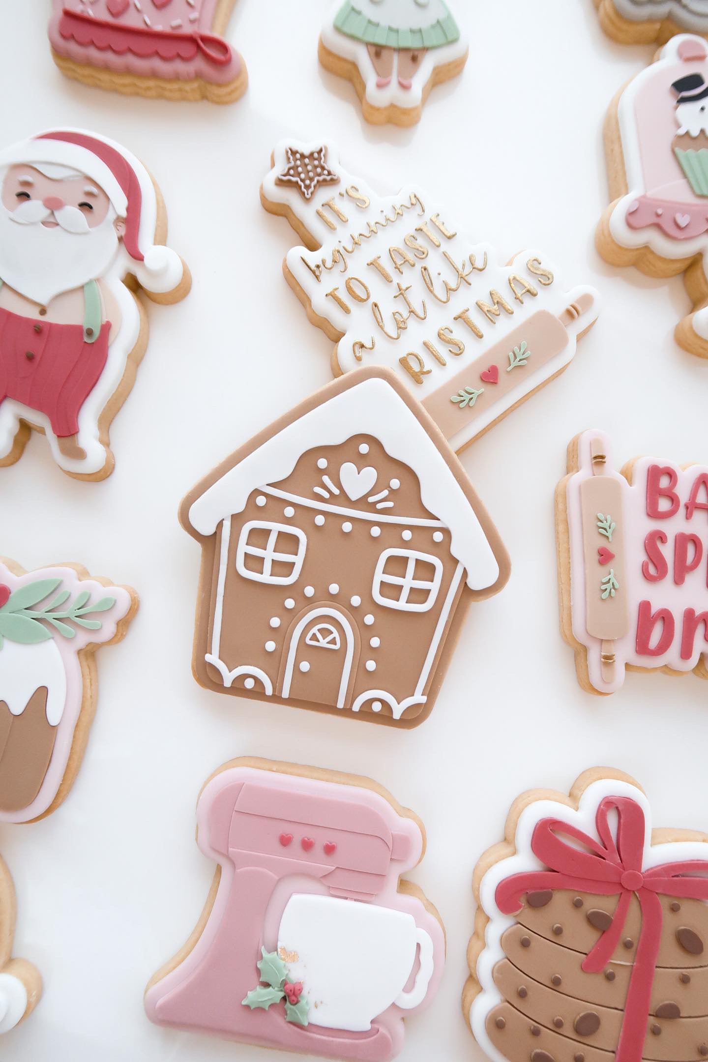 Simple gingerbread house debosser and cutter– Boss Embossers