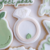 Extra mini pear stamp and cutter