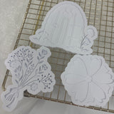 Odd Bunch- baby’s breath, fairy door & vintage daisy