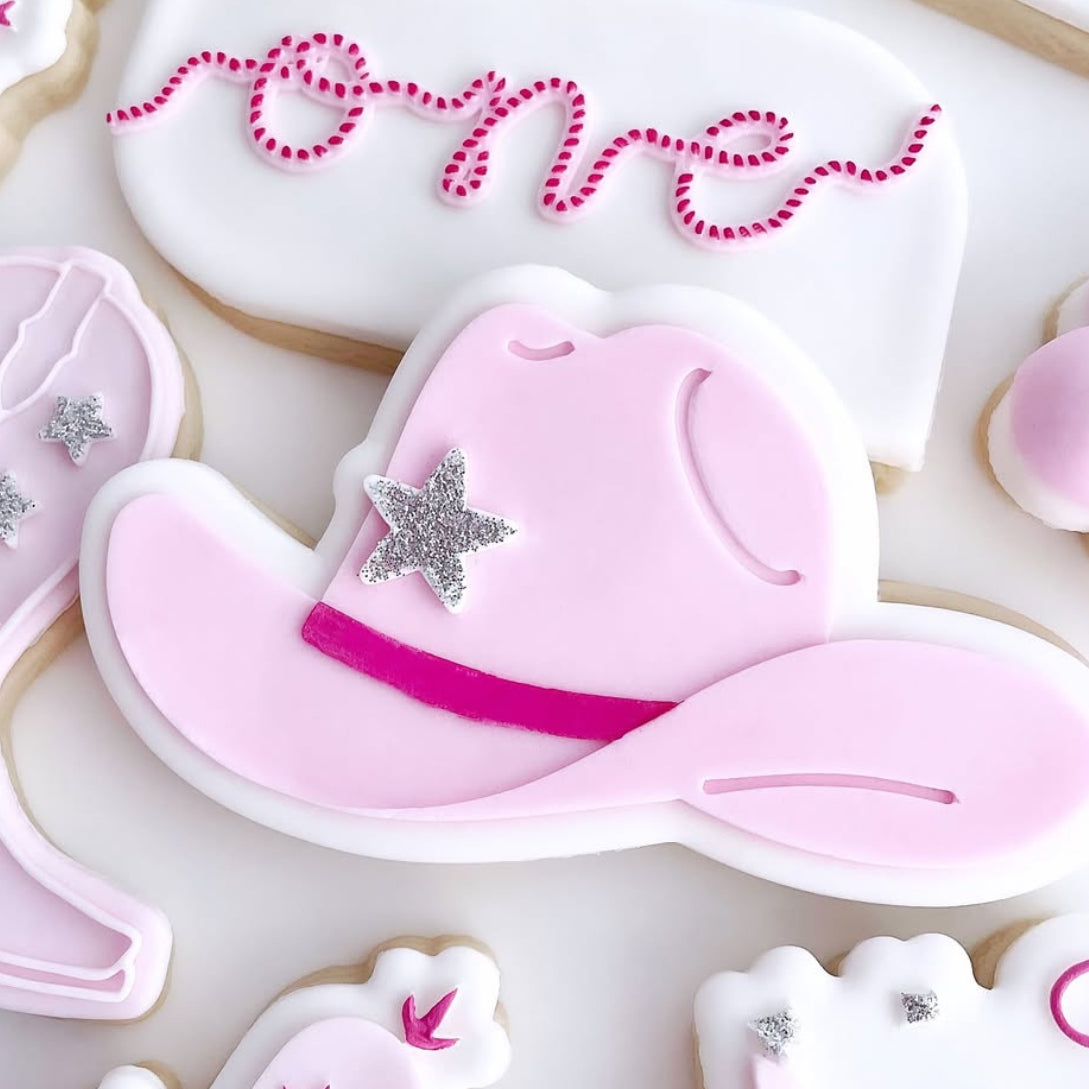 Cowgirl hat with star stamp and cutter