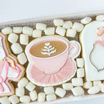 Short mug latte on scalloped edge plate Debosser & Cutter