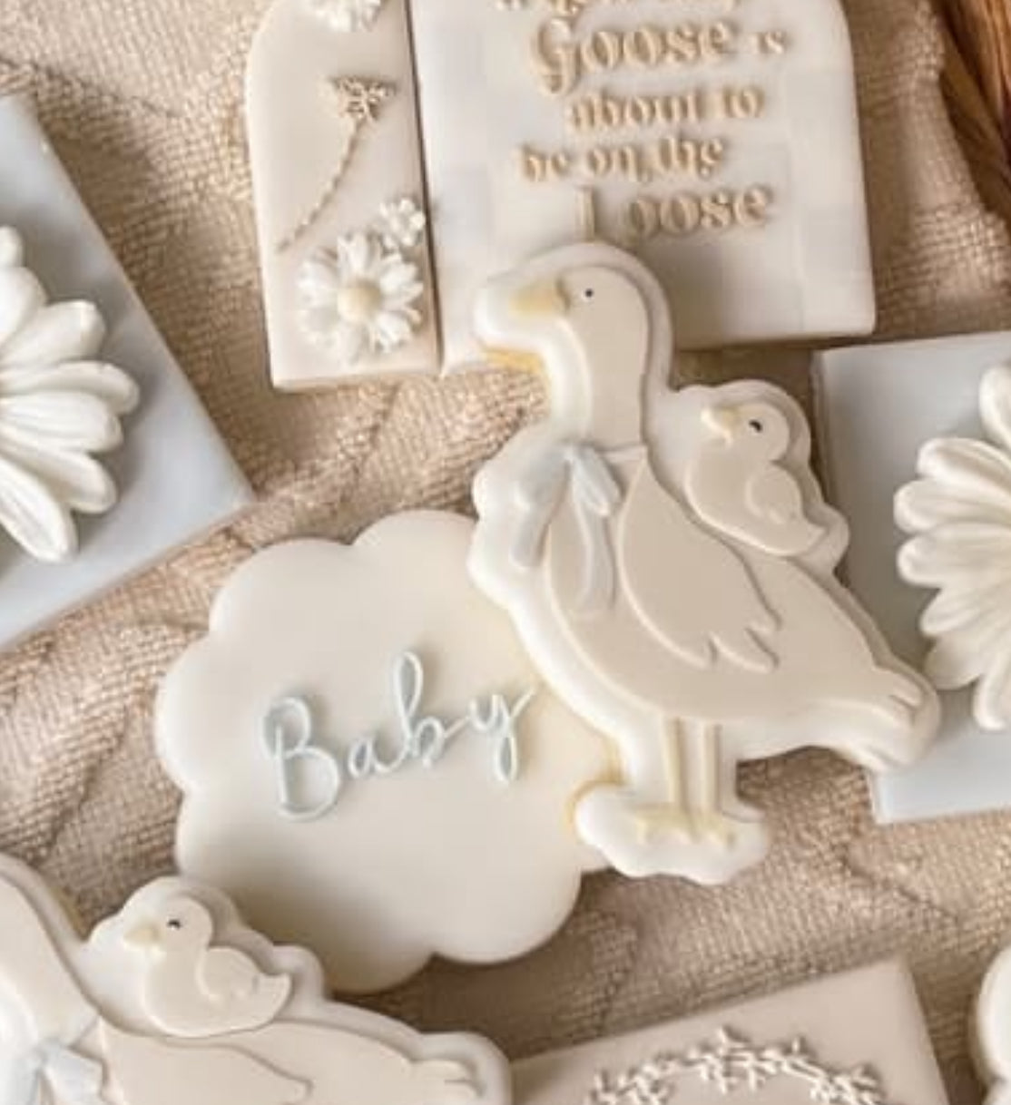 Standing mother goose with baby & bow stamp & cutter