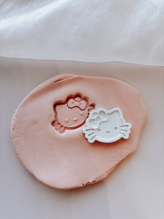 Hello Kitty- mini head stamp and cutter