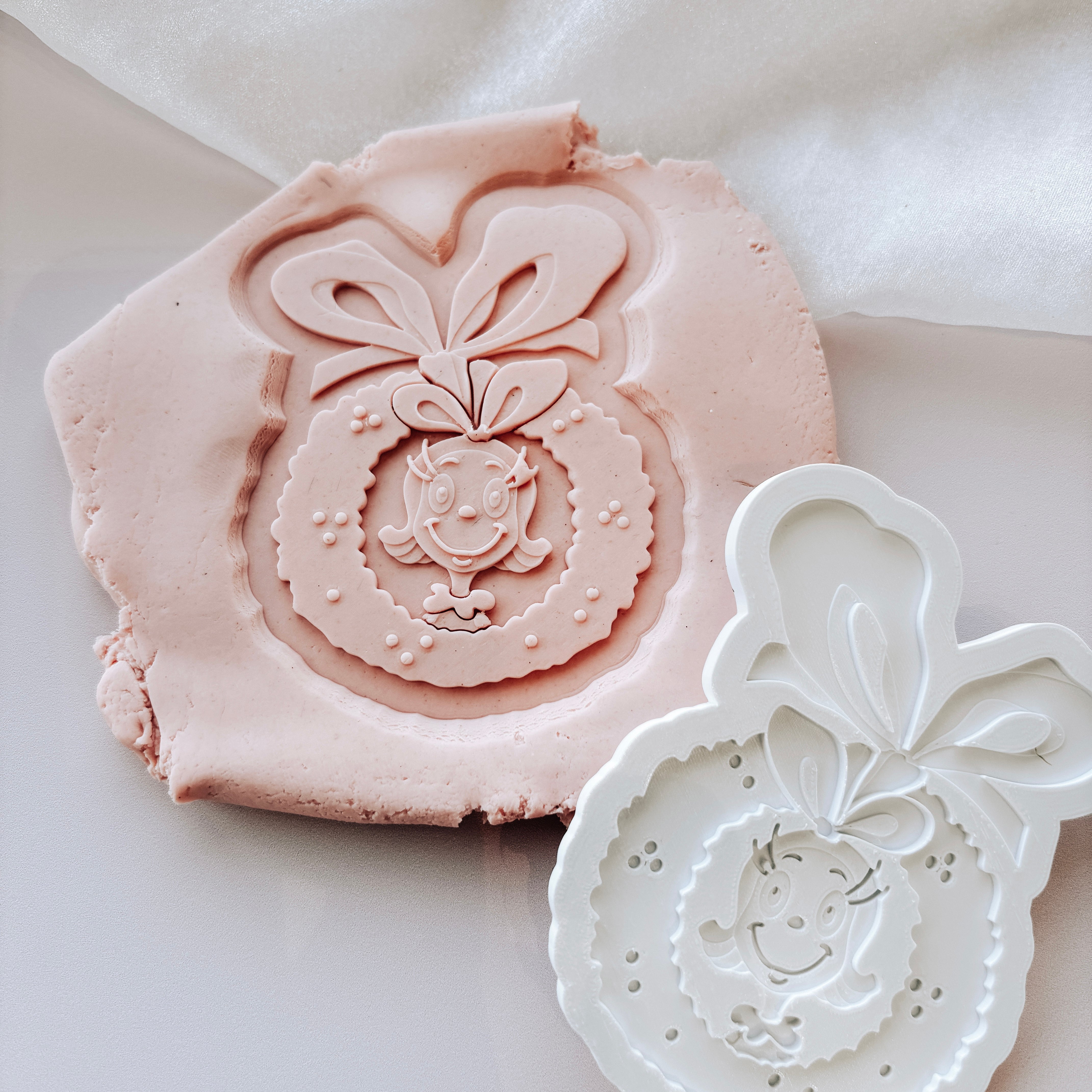 Cindy Lou in Christmas Wreath with bow stamp and cutter