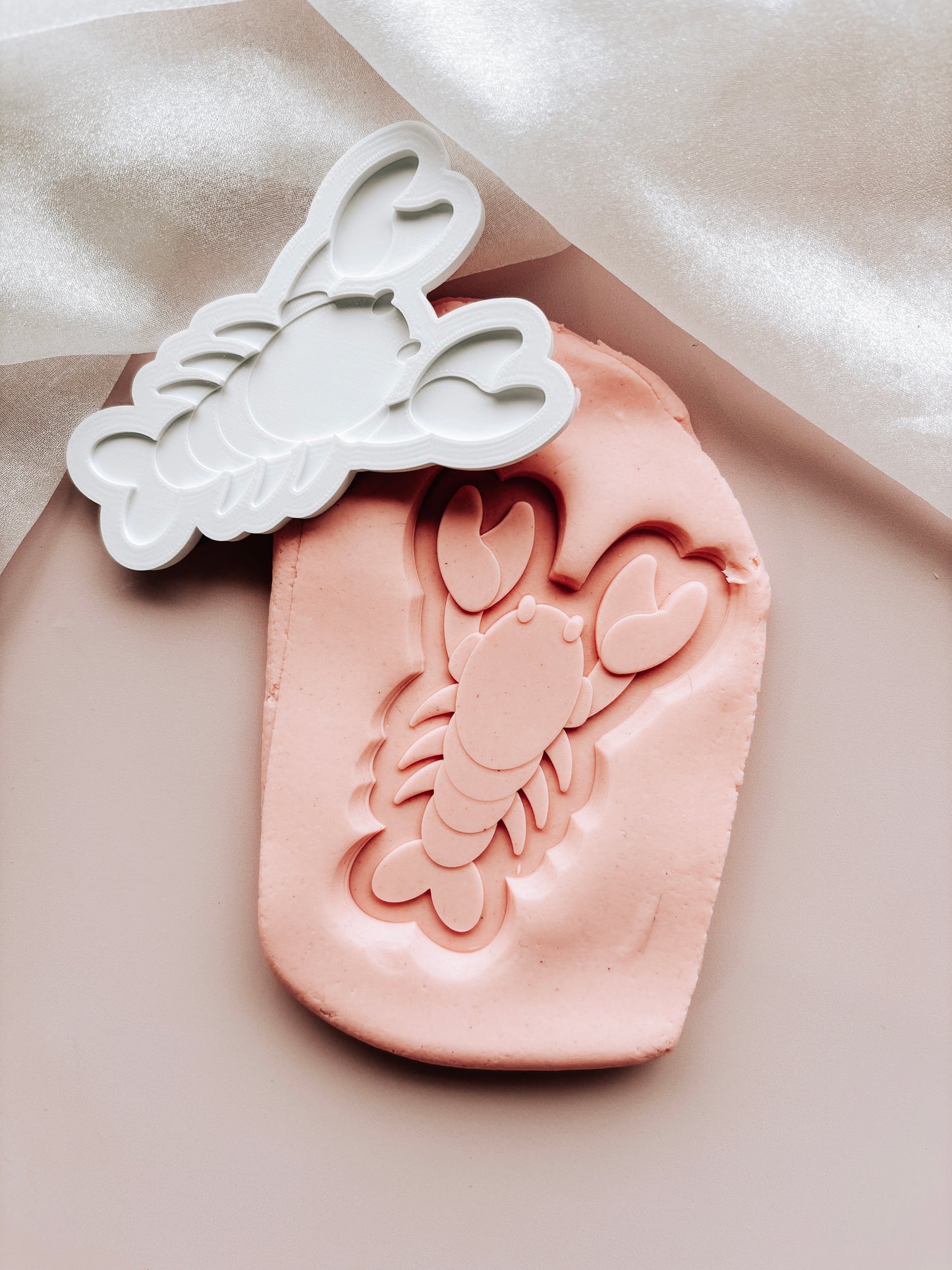 Simple lobster stamp and cutter