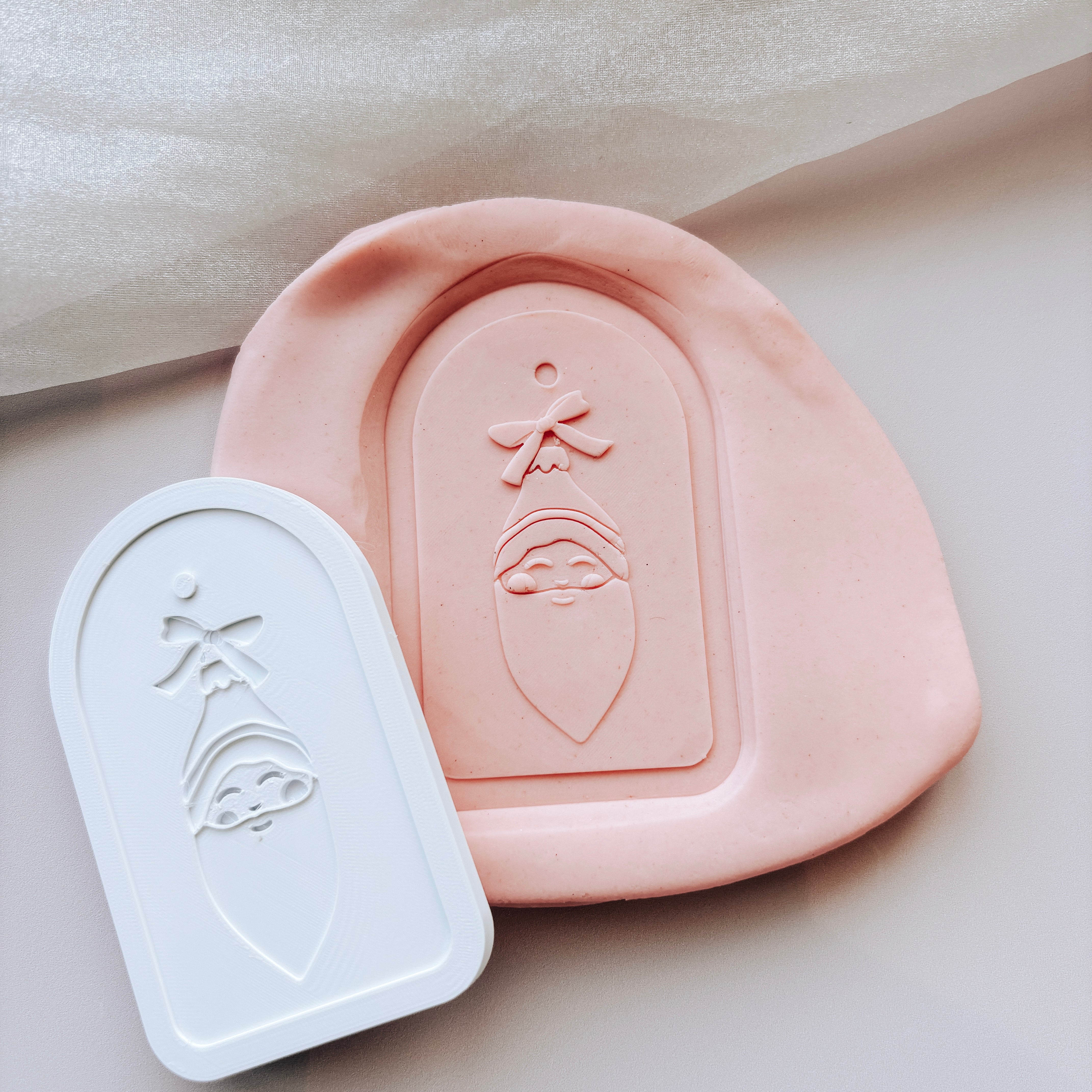 GreEATing card - Santa hang tag stamp and cutter