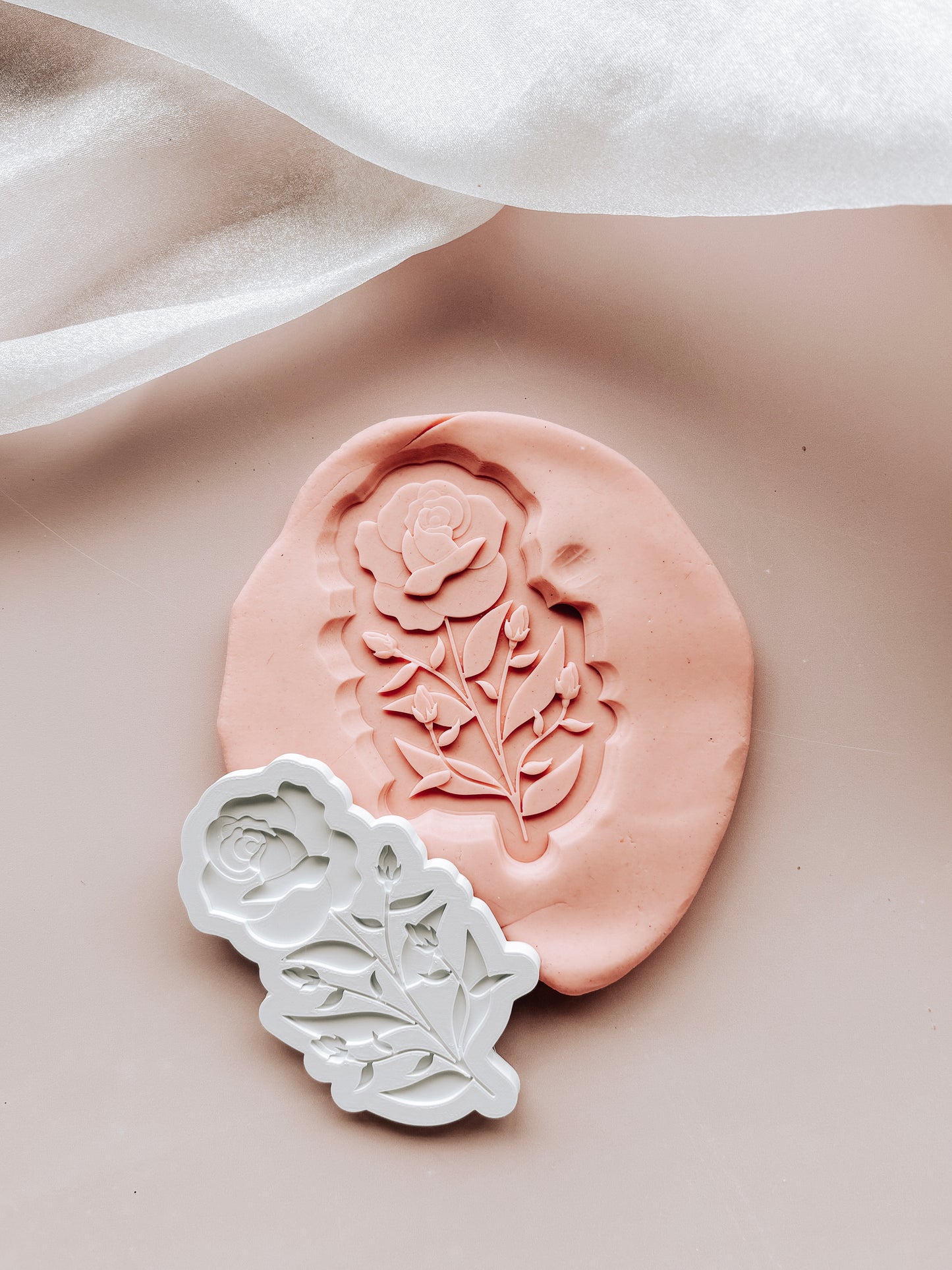 Single stemmed rose stamp and cutter – Boss Embossers