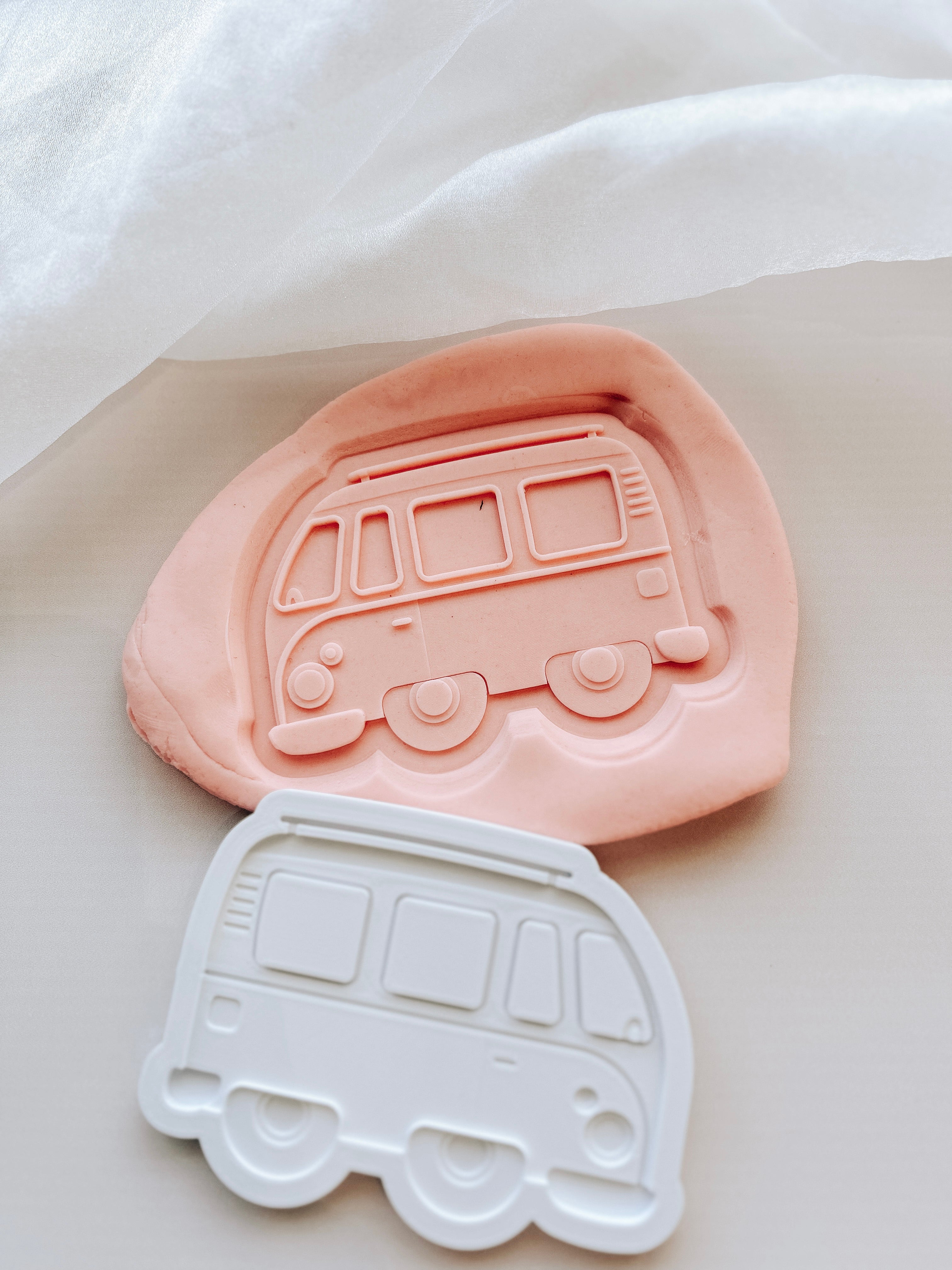 Boss Embossers Rabbit Blank combie van debosser and cutter– Boss Embossers