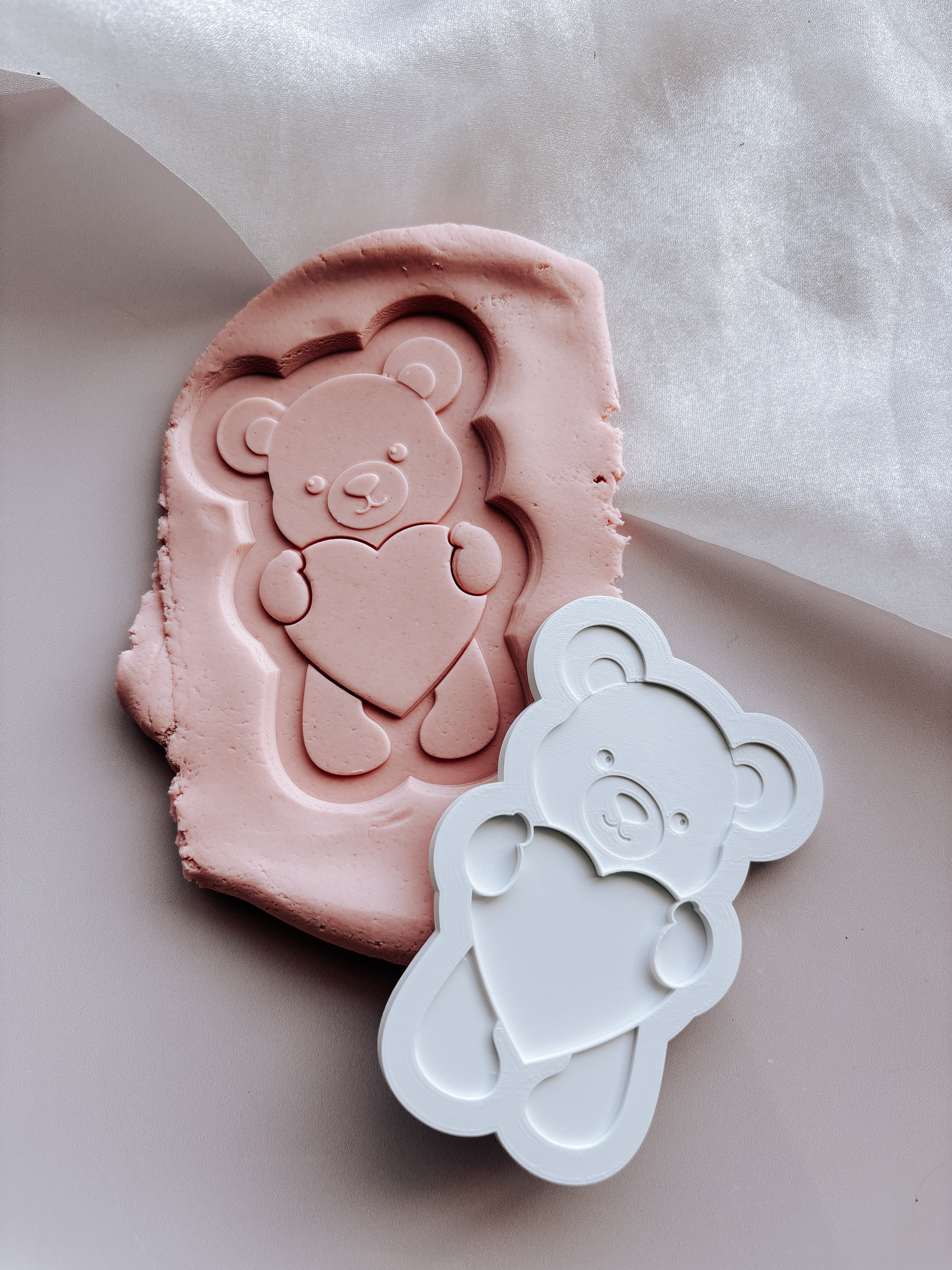 Sweet bear hugging heart with mini embosser set of 5 stamp and cutter
