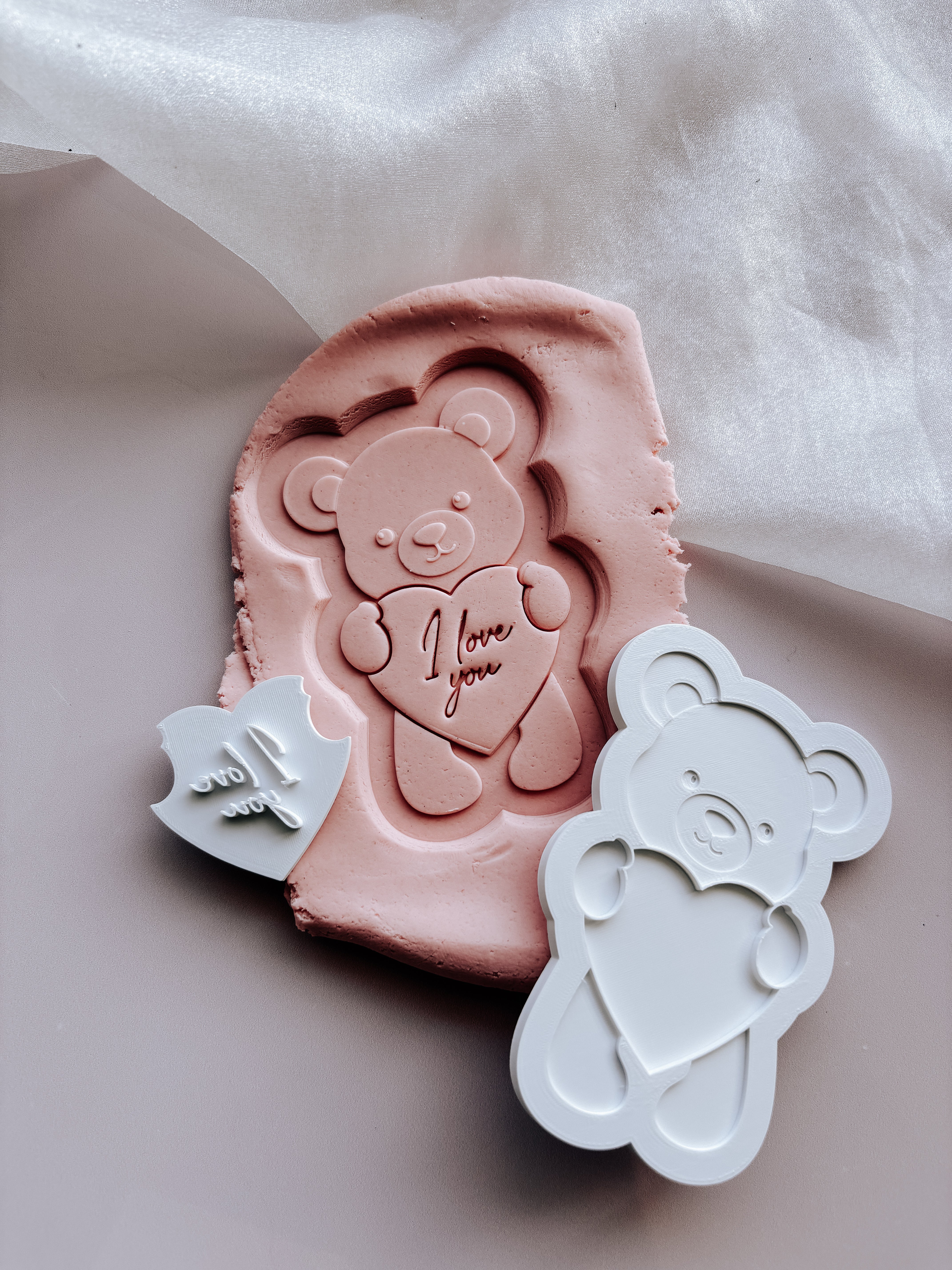 Sweet bear hugging heart with mini embosser set of 5 stamp and cutter