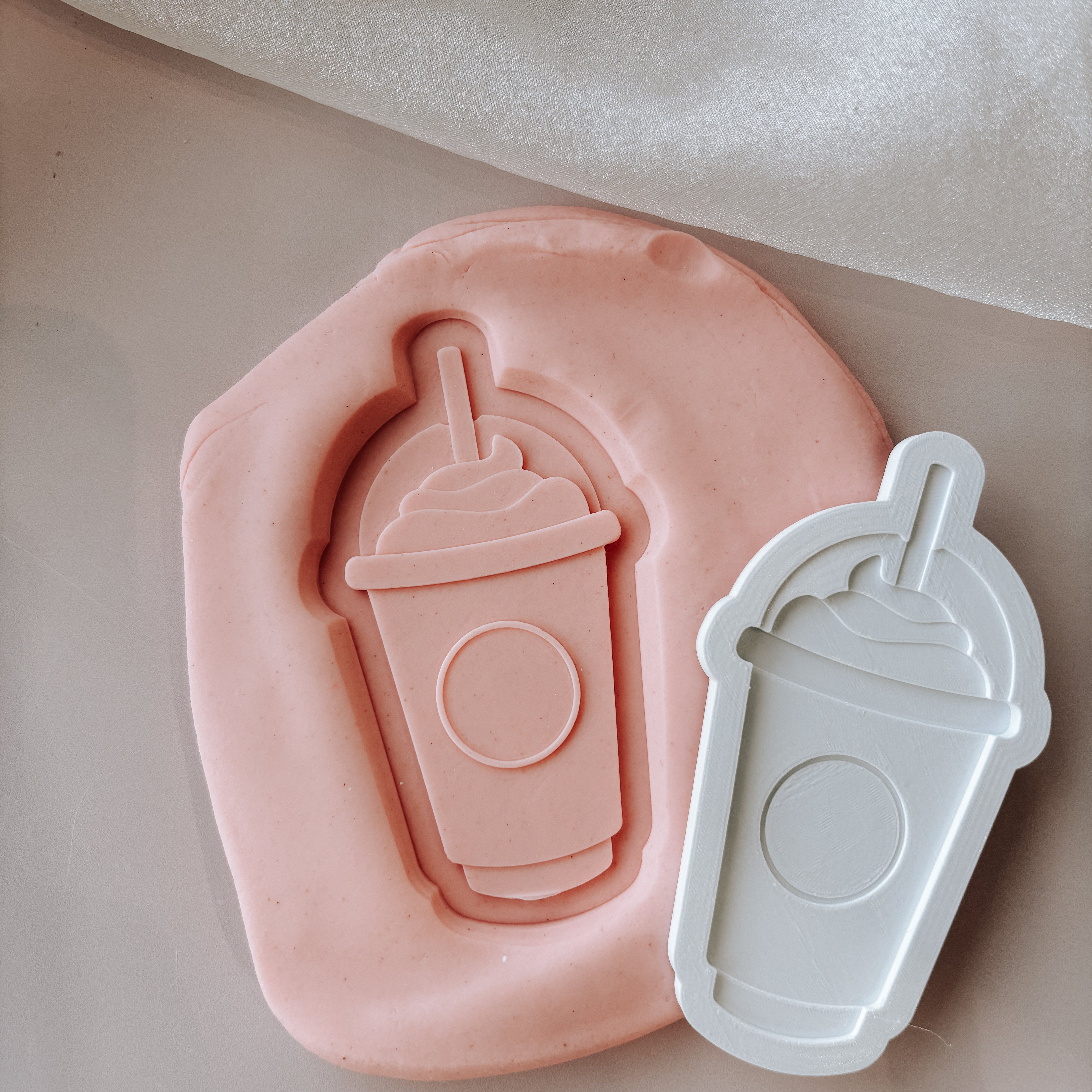 Frappe stamp and cutter