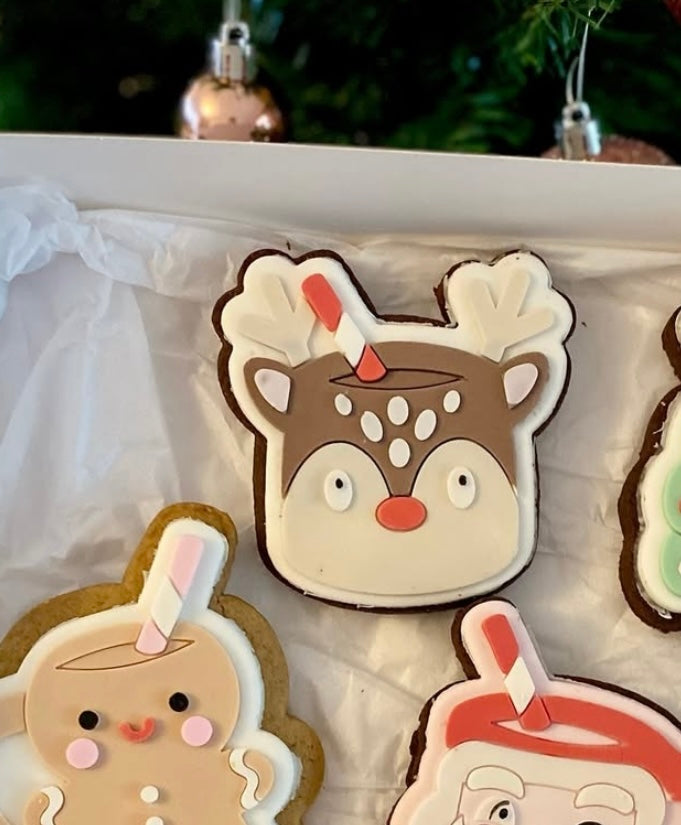 Reindeer mug with straw stamp and cutter