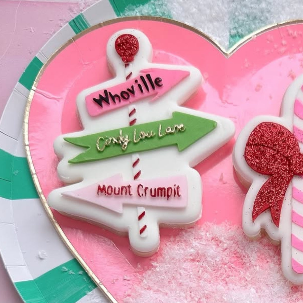 Grinch themed Signpost stamp and cutter