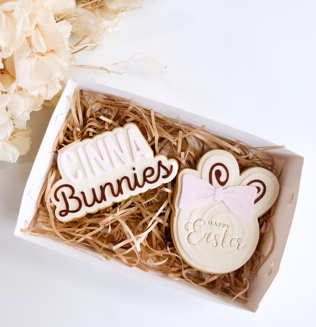 Cinna bunny set of 2 stamp and cutter