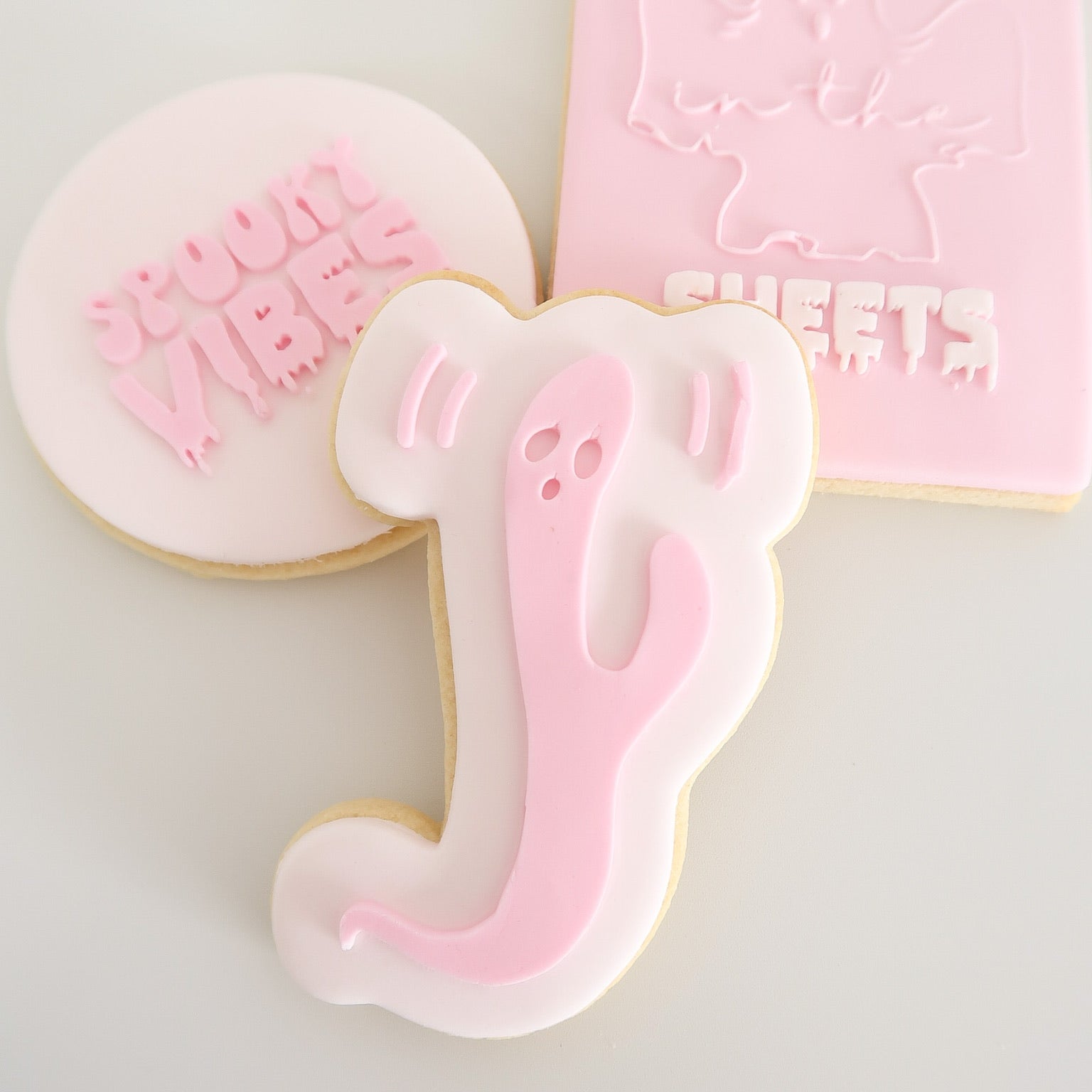 Spooky vibes set of 2 stamp and cutter