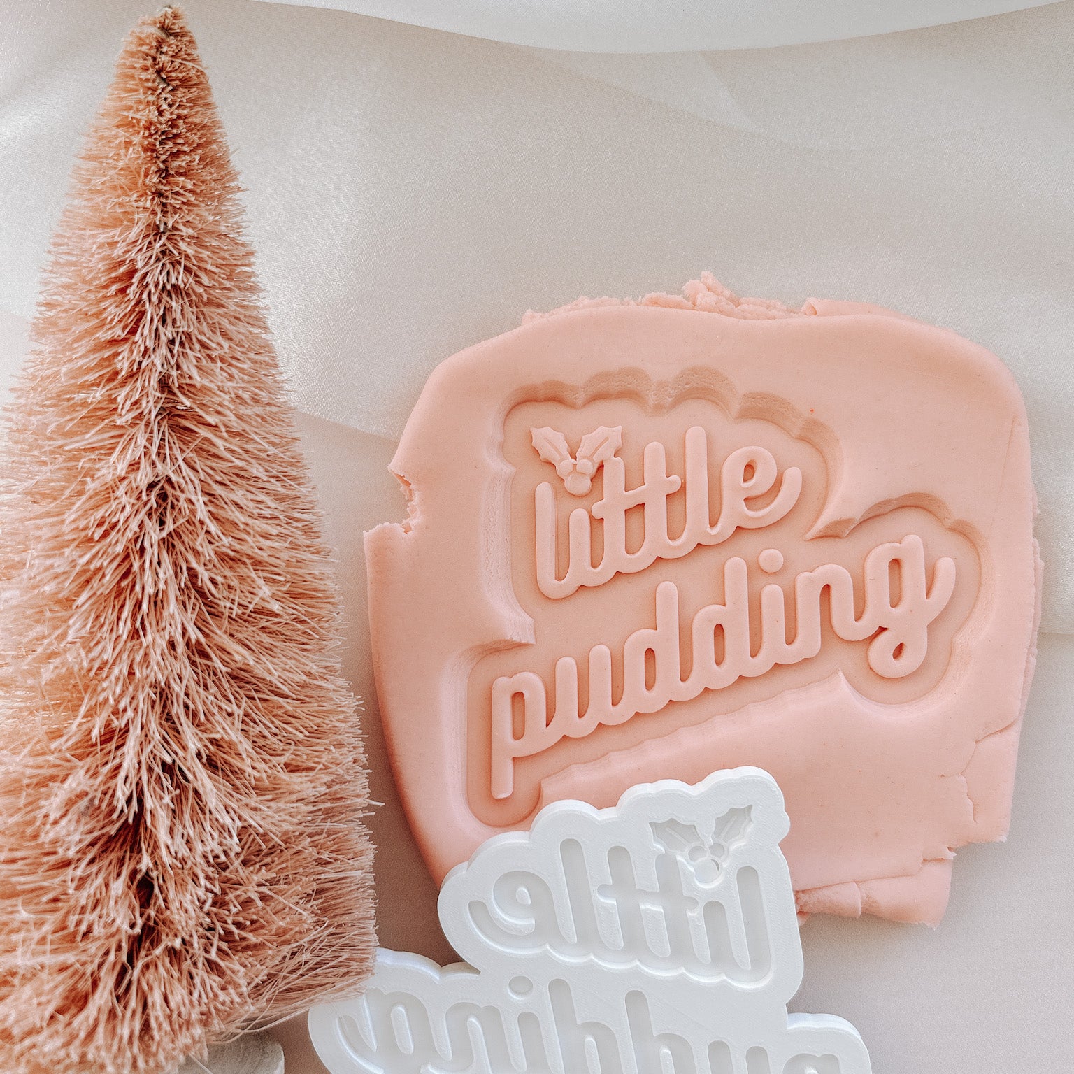 Little pudding font stamp