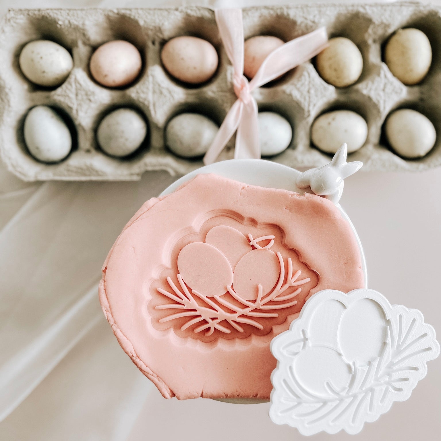 Easter nest and eggs debosser and cutter