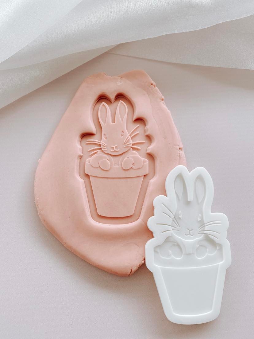 Boss Embossers Rabbit Peter Rabbit in Terracotta pot debosser and cutter– Boss Embossers