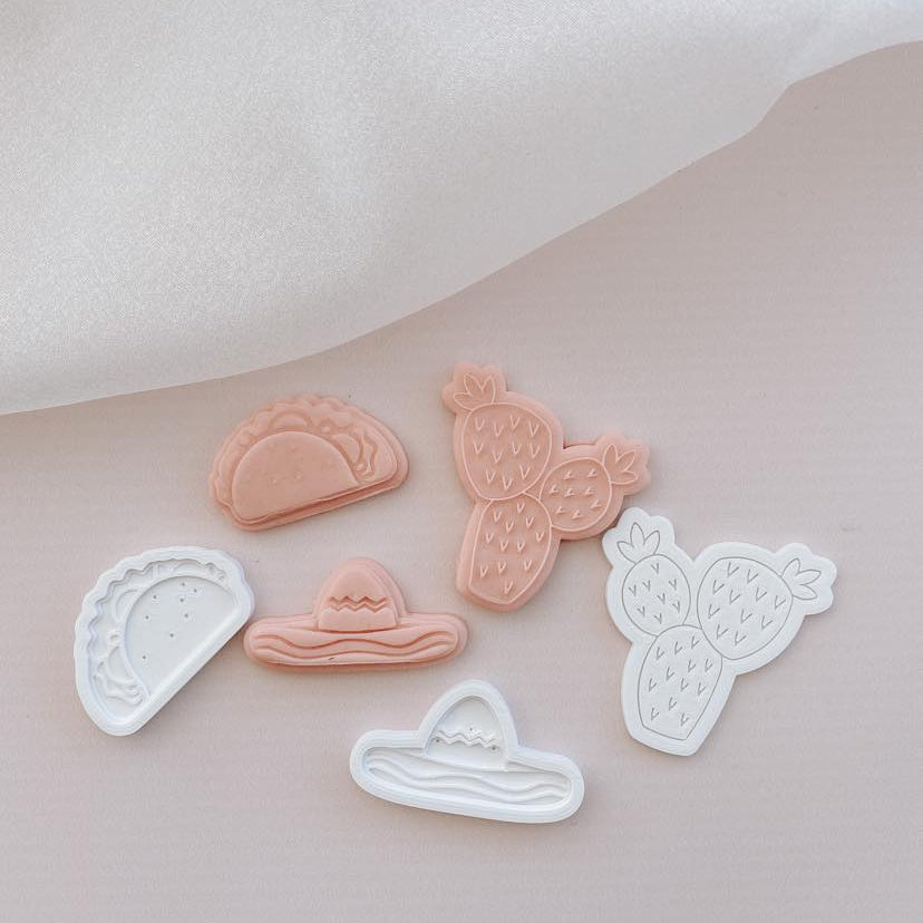 Mexican mini set of 3 stamps and cutters