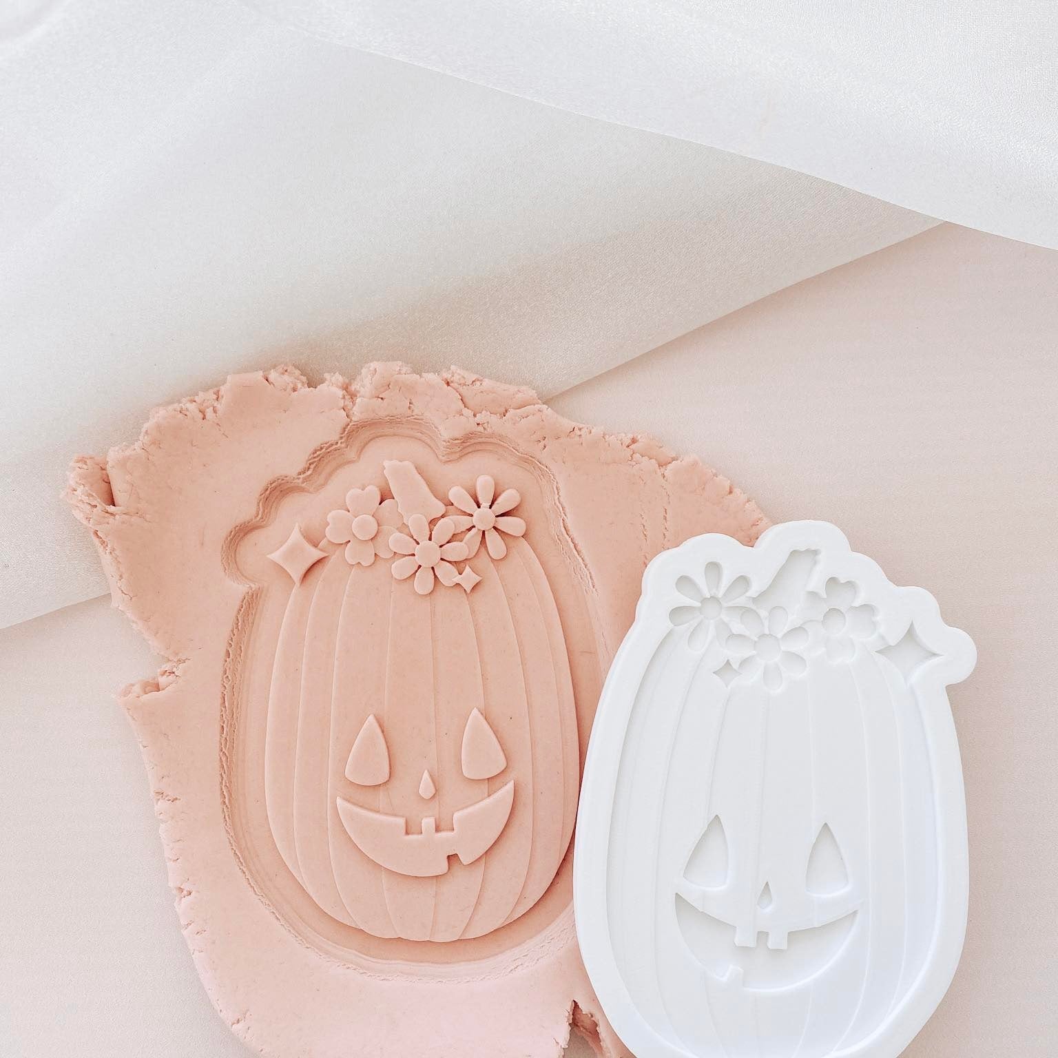 Tall groovy Jack o’ lantern debosser and cutter