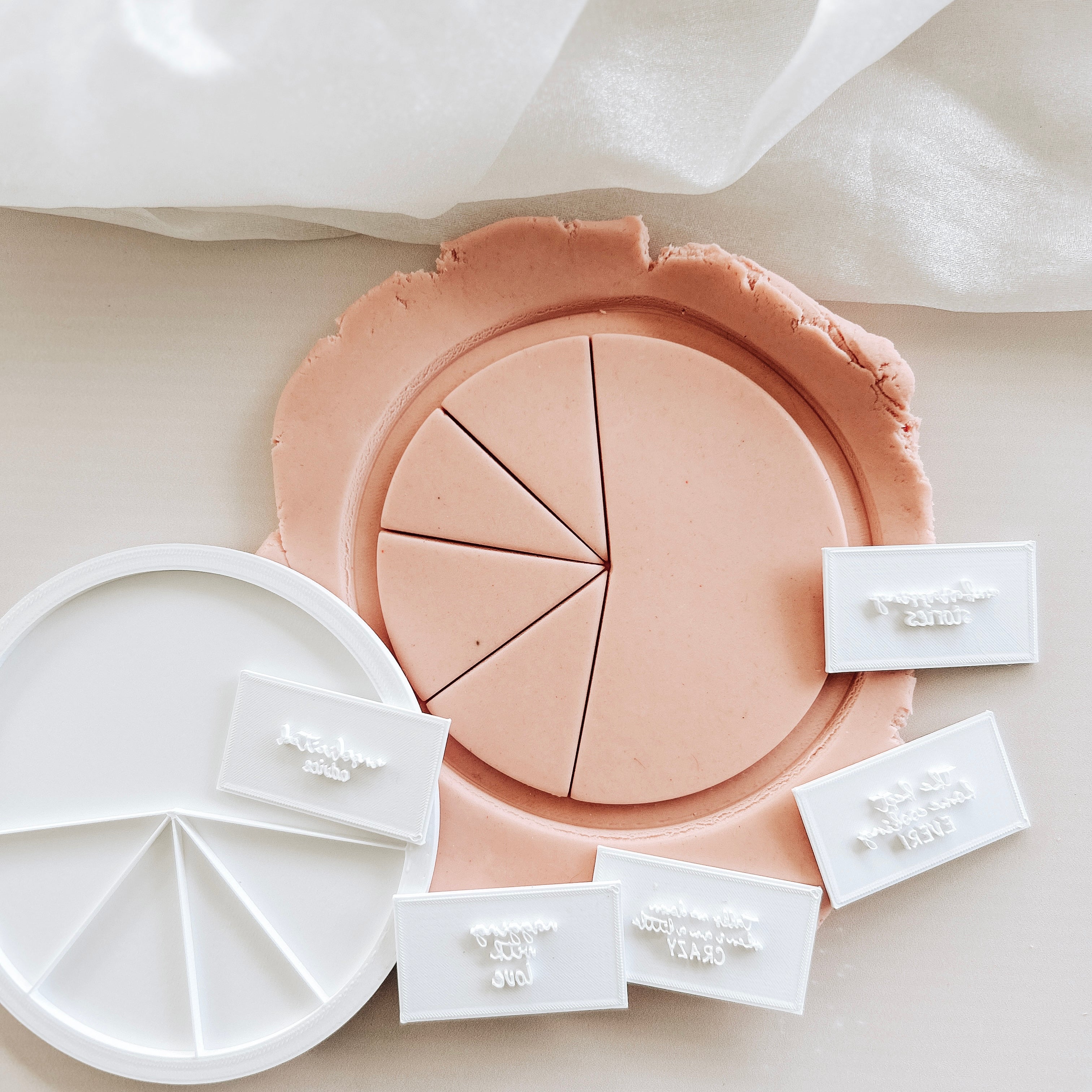 Mother’s Day pie chart with matching minis set of 6