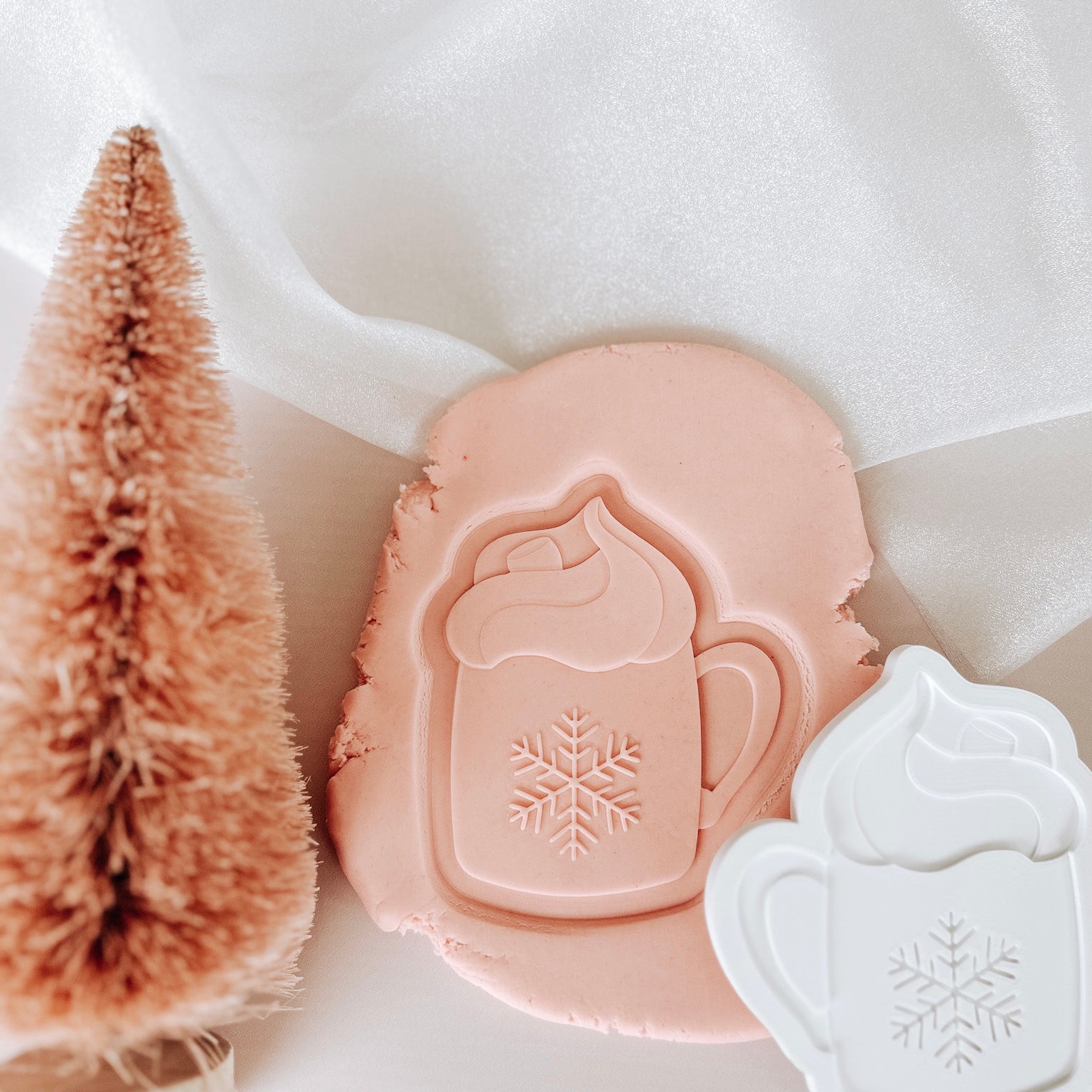 Hot coco/ hot chocolate mug debosser and cutter