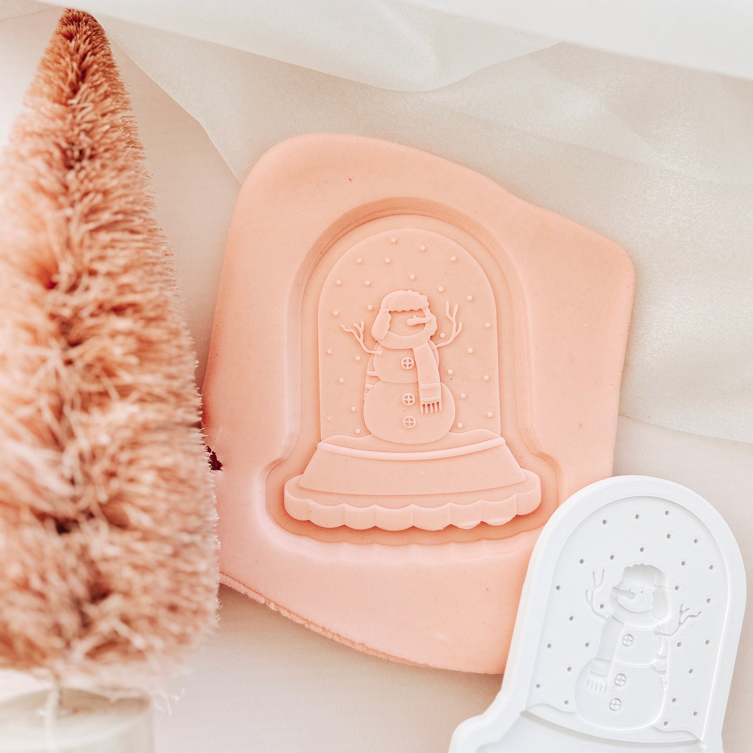 Snowman snow globe debosser and cutter