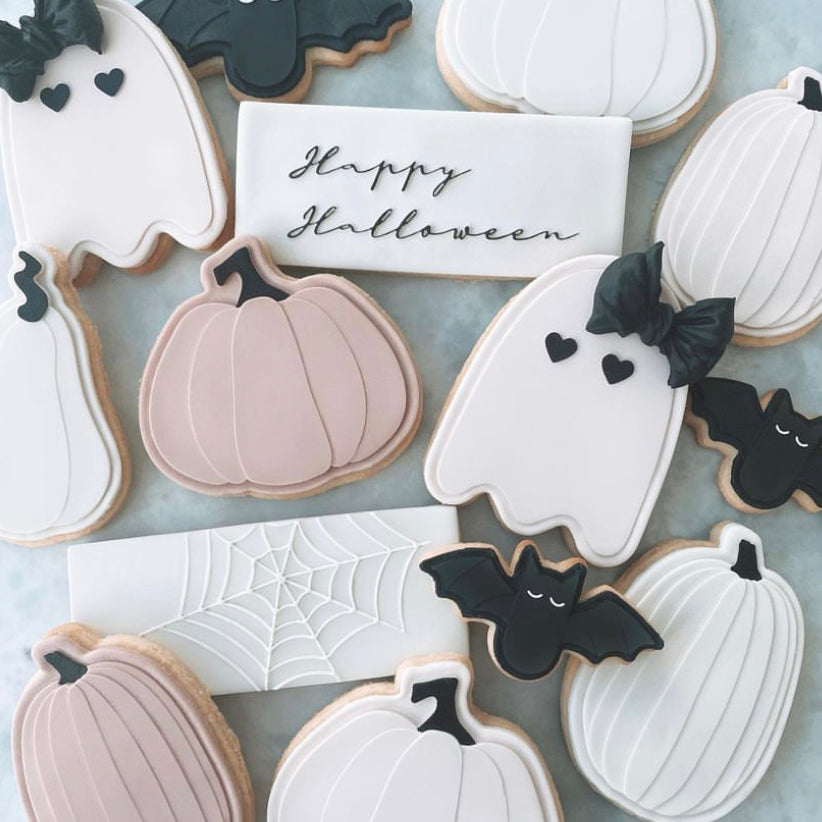 Classic pear shaped pumpkin debosser and cutter