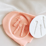 Party poppers in oval debosser and cutter