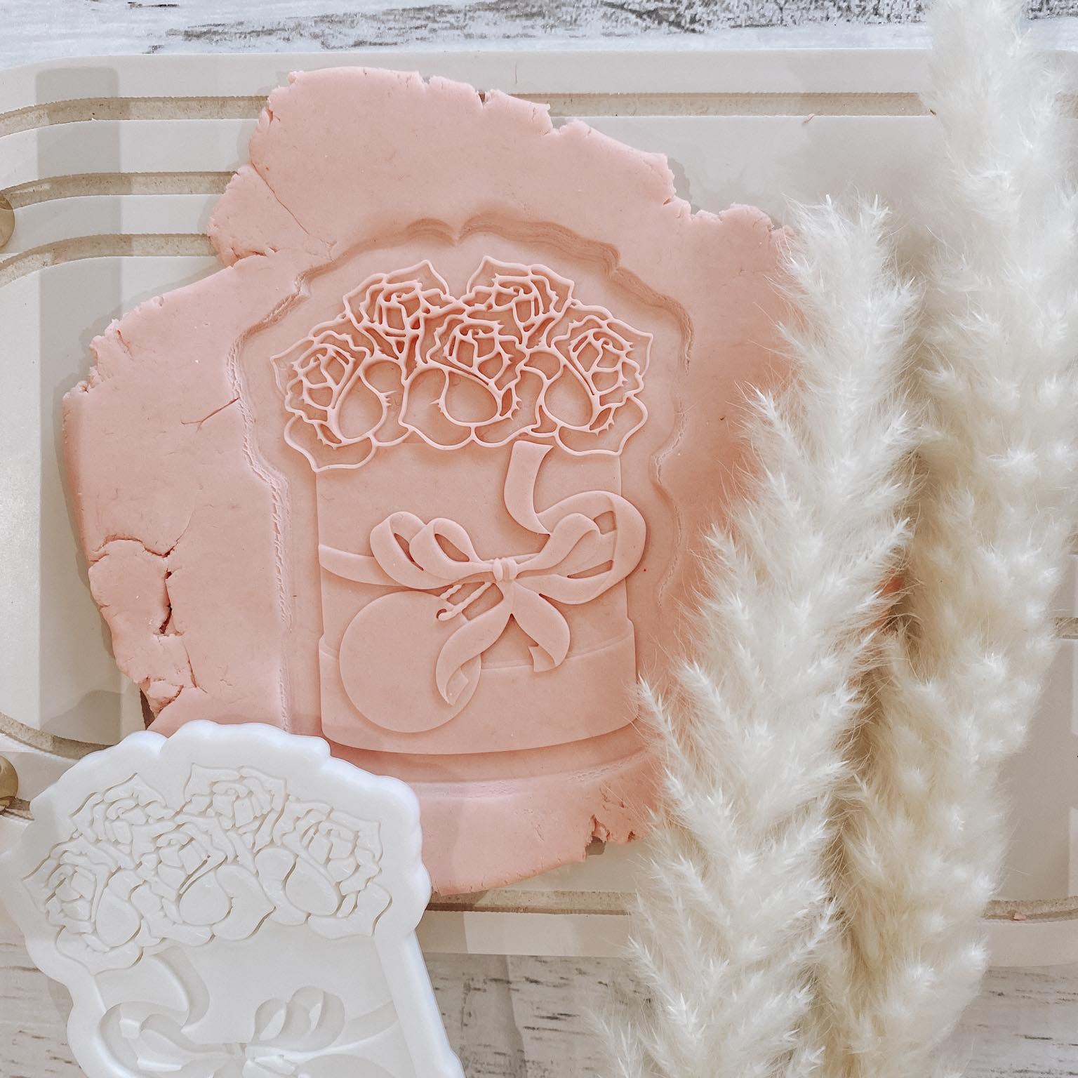 Hat Box Roses