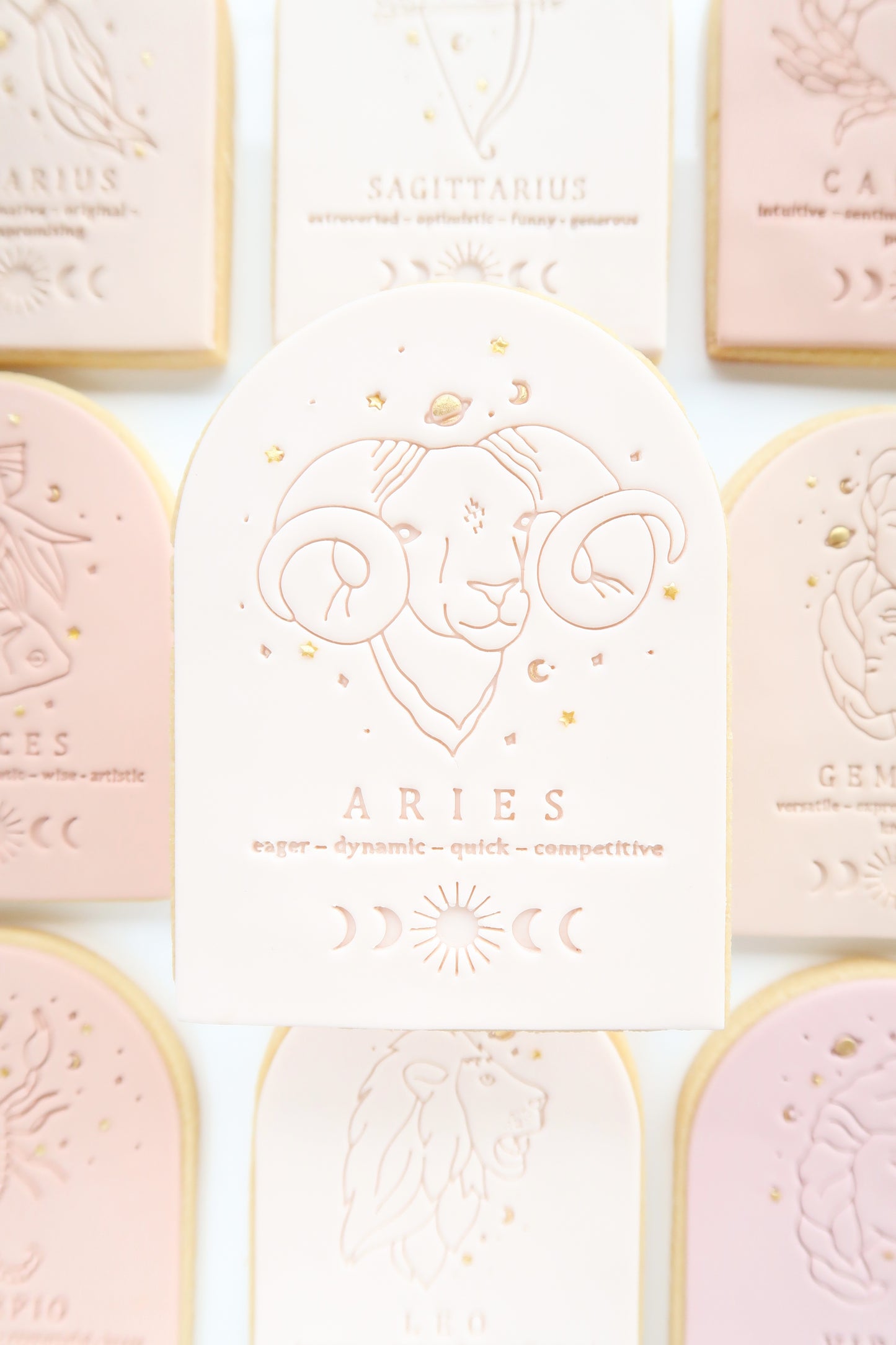 Star Sign Arch - ARIES