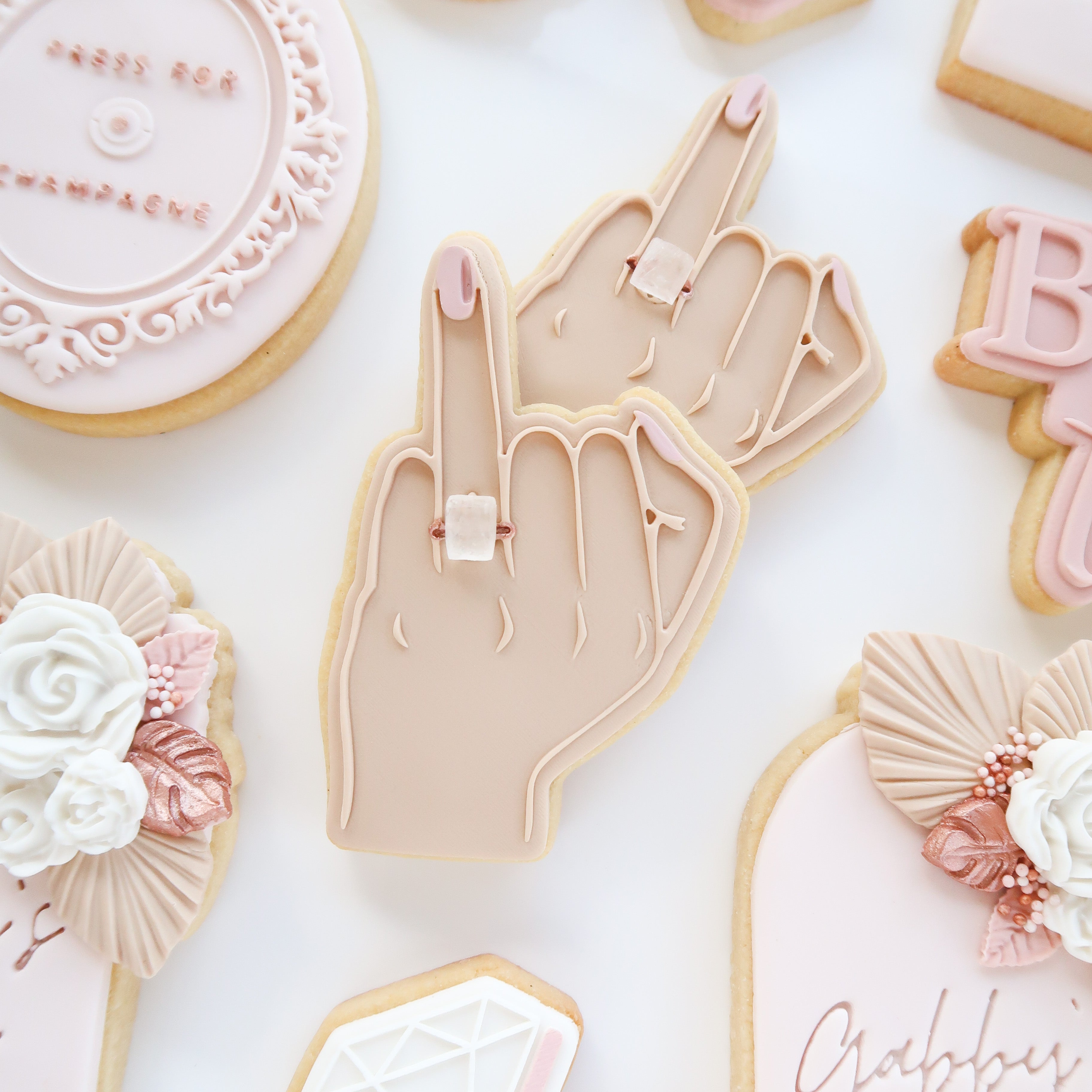 Engagement Finger stamp and cutter– Boss Embossers