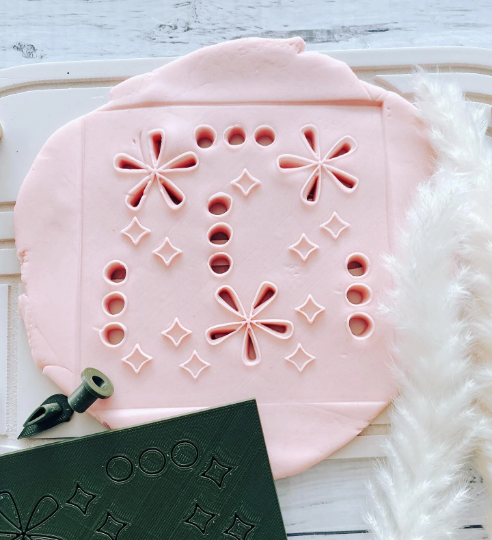 Broderie Lace Pattern Cookie Stamp and Mini cutters