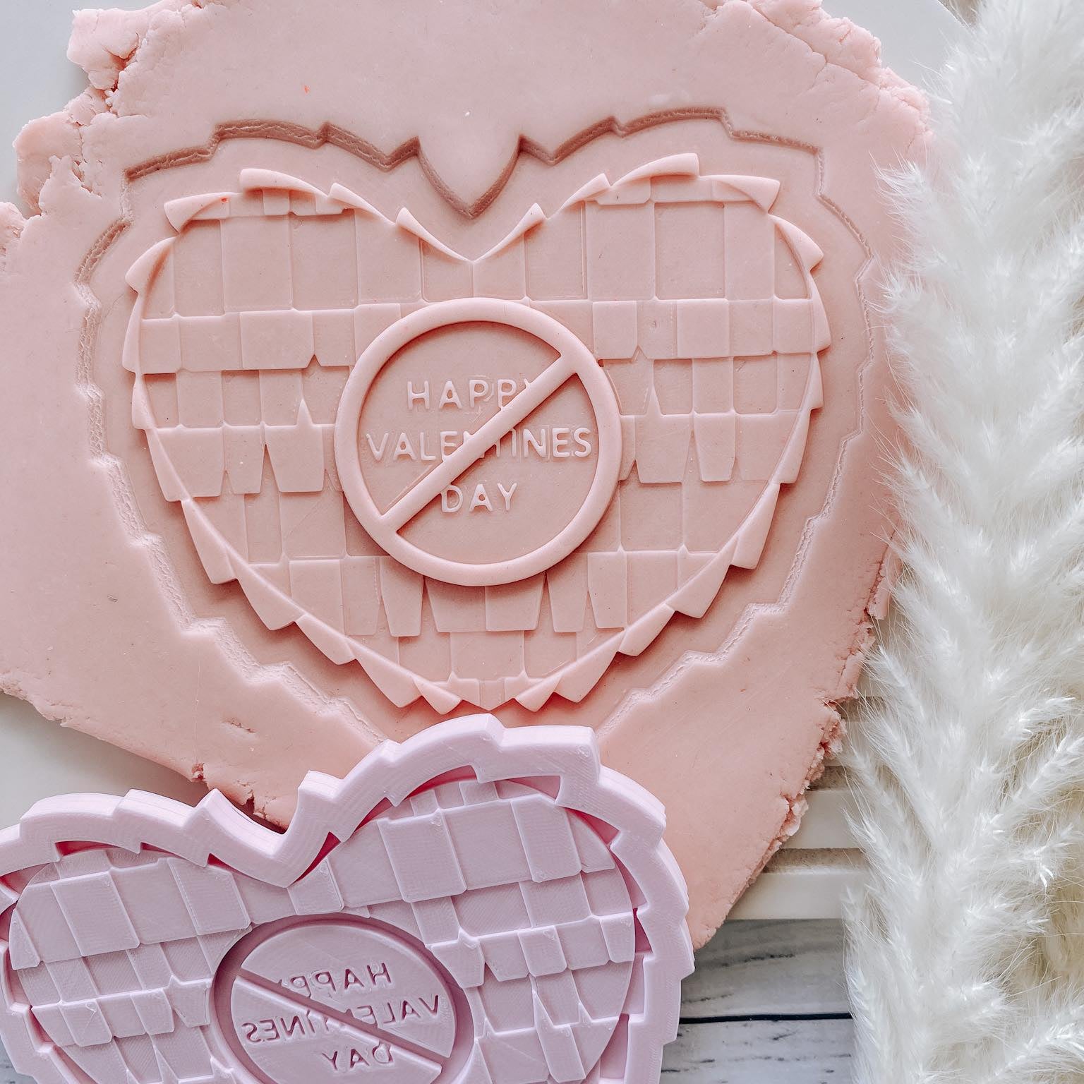 Anti Valentine’s Day Piñata- STANDARD size stamp and cutter
